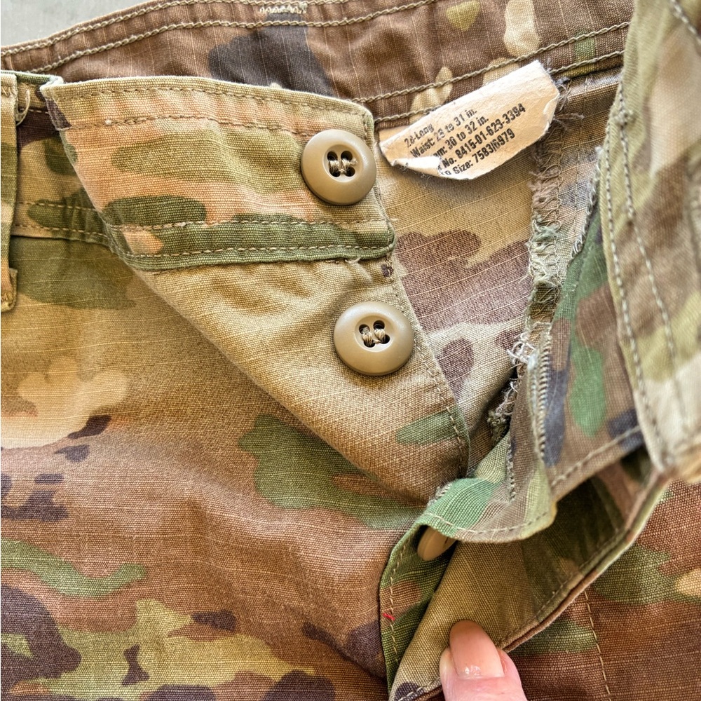 Camouflage Cargo Pants SZ 28 - Picture 4 of 11
